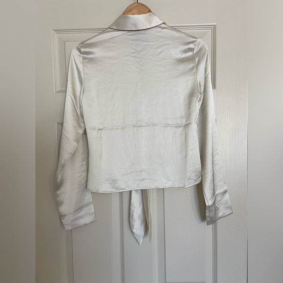 NWT Express Portofino crème color button down blouse top with tie front - Picture 9 of 11